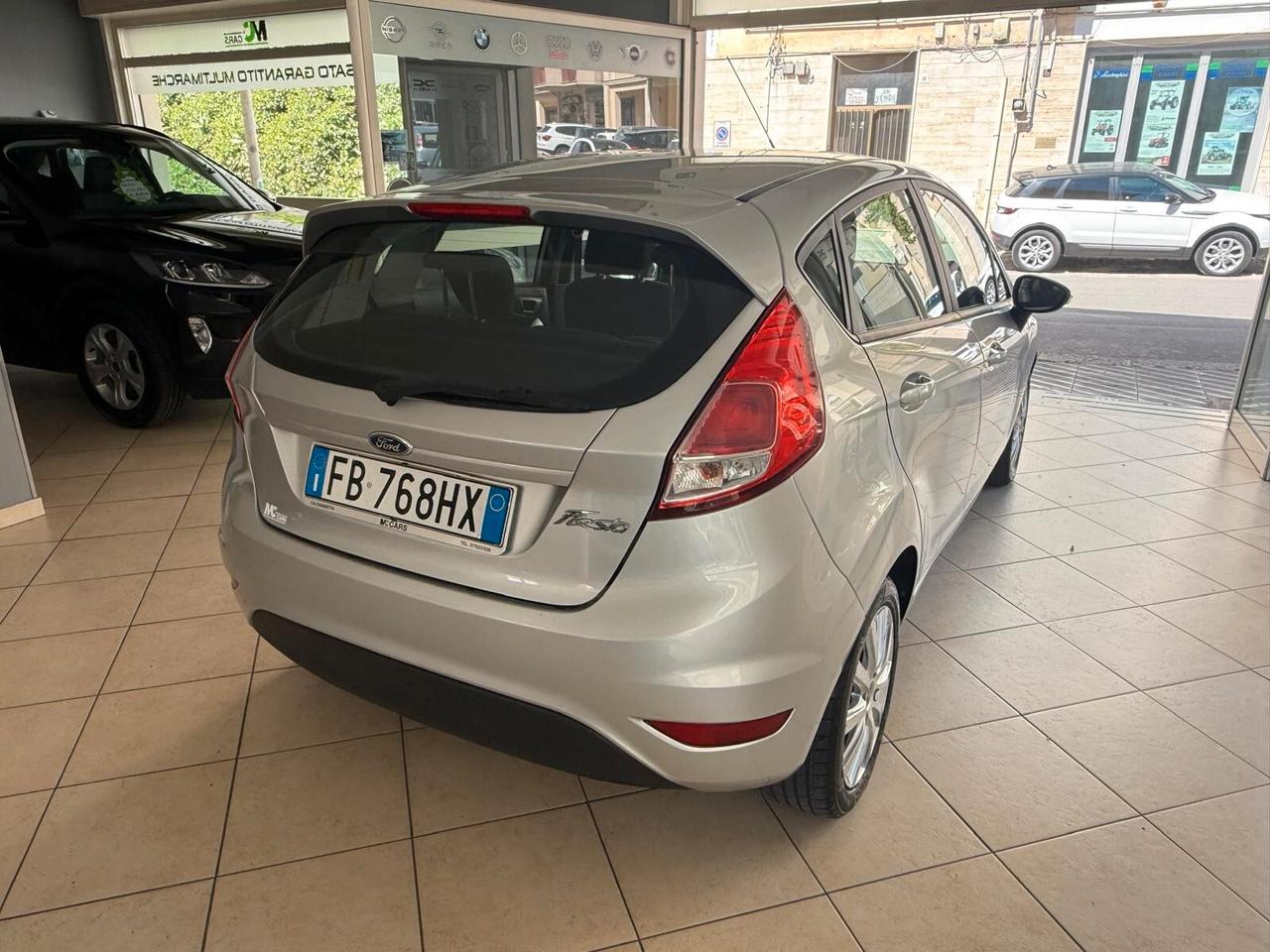 Ford Fiesta 1.5 TDCi 75CV 5 porte Black & White Edition