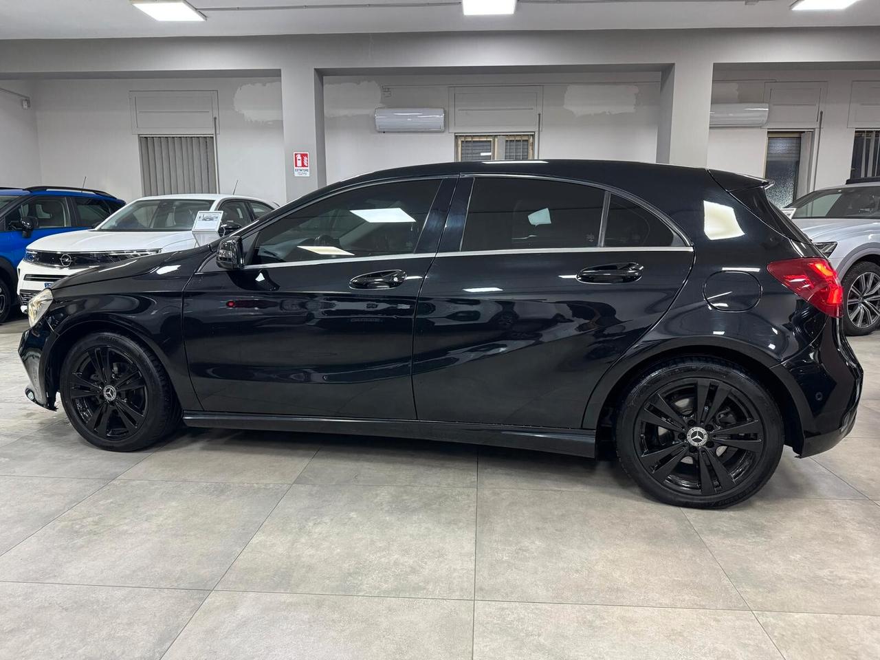 Mercedes A 180d Automatic Total Black 2018