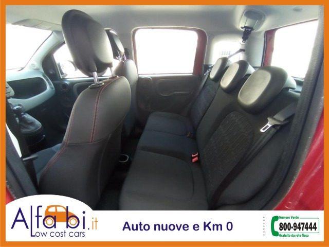 FIAT Panda 1.0 FireFly 70CV Hybrid Cross (RED)