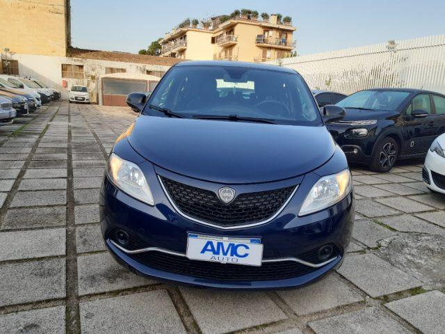 LANCIA Ypsilon 1.2 69 CV 5 porte Silver