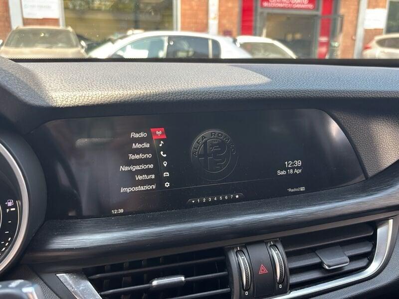 Alfa Romeo Stelvio 2.2 Turbo Diesel 180CV AT8 Q4 Super