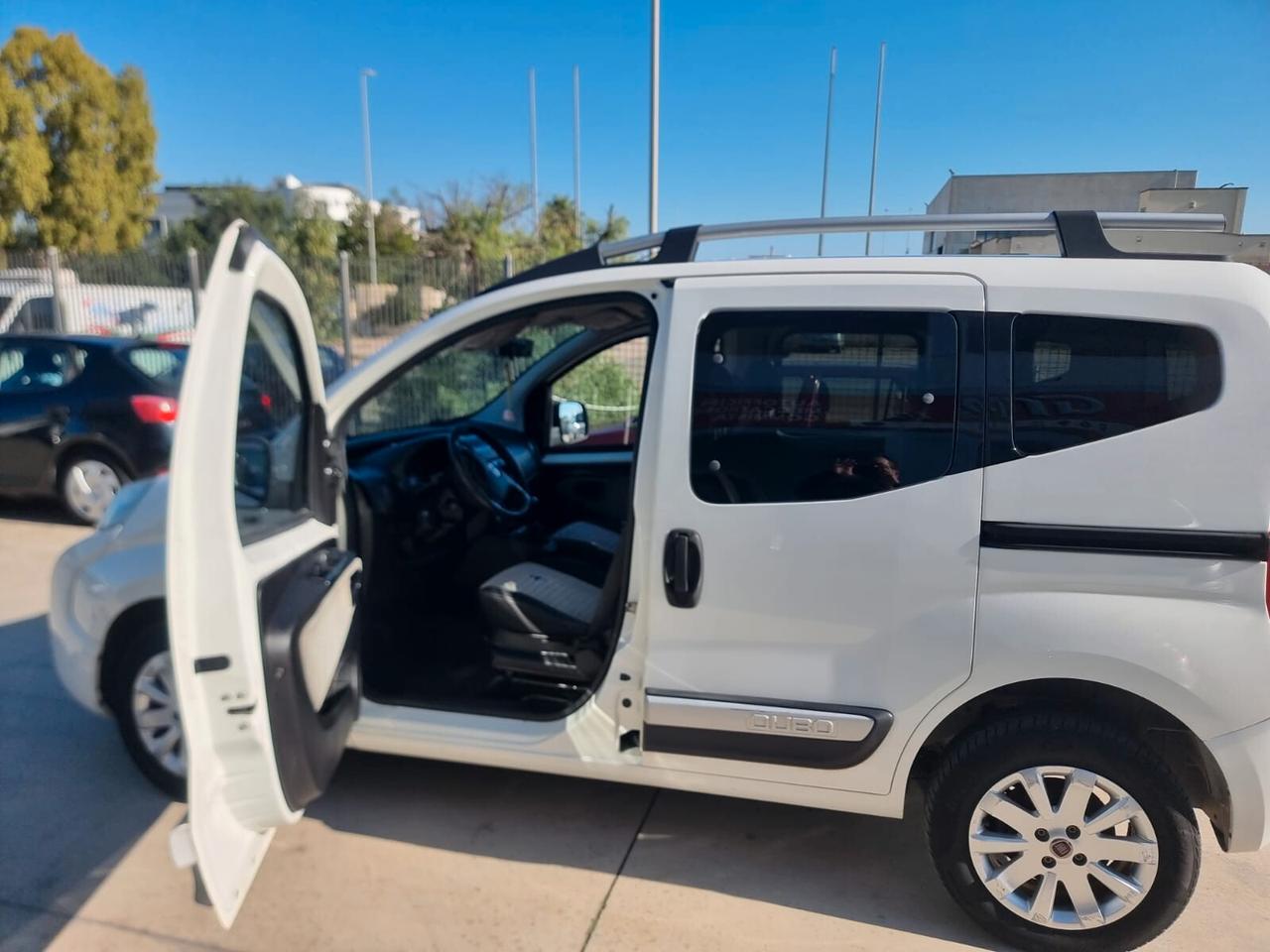Fiat Qubo 1.3 MJT 75 CV Trekking