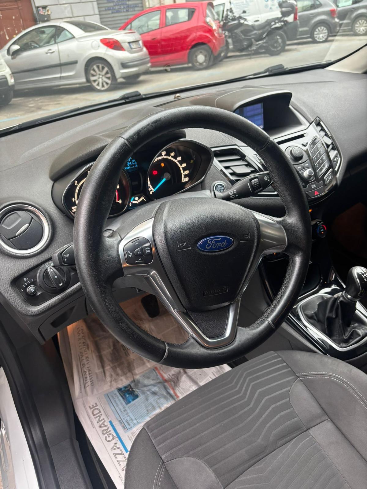 Ford Fiesta 1.5 TDCi 75CV 5 porte Titanium FINANZIABILE