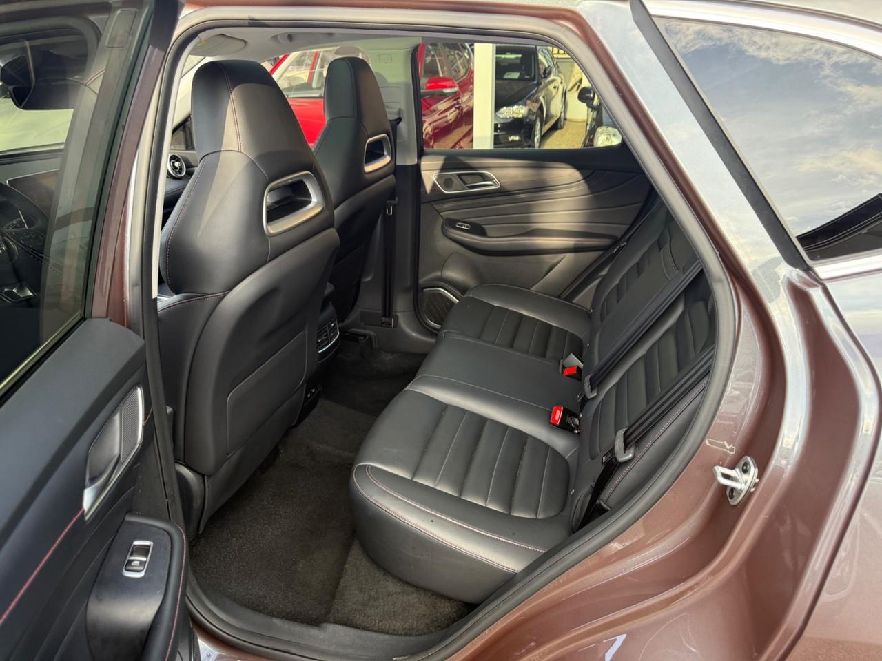 Mg HS 1.5T-GDI Luxury Automatica 19.000km