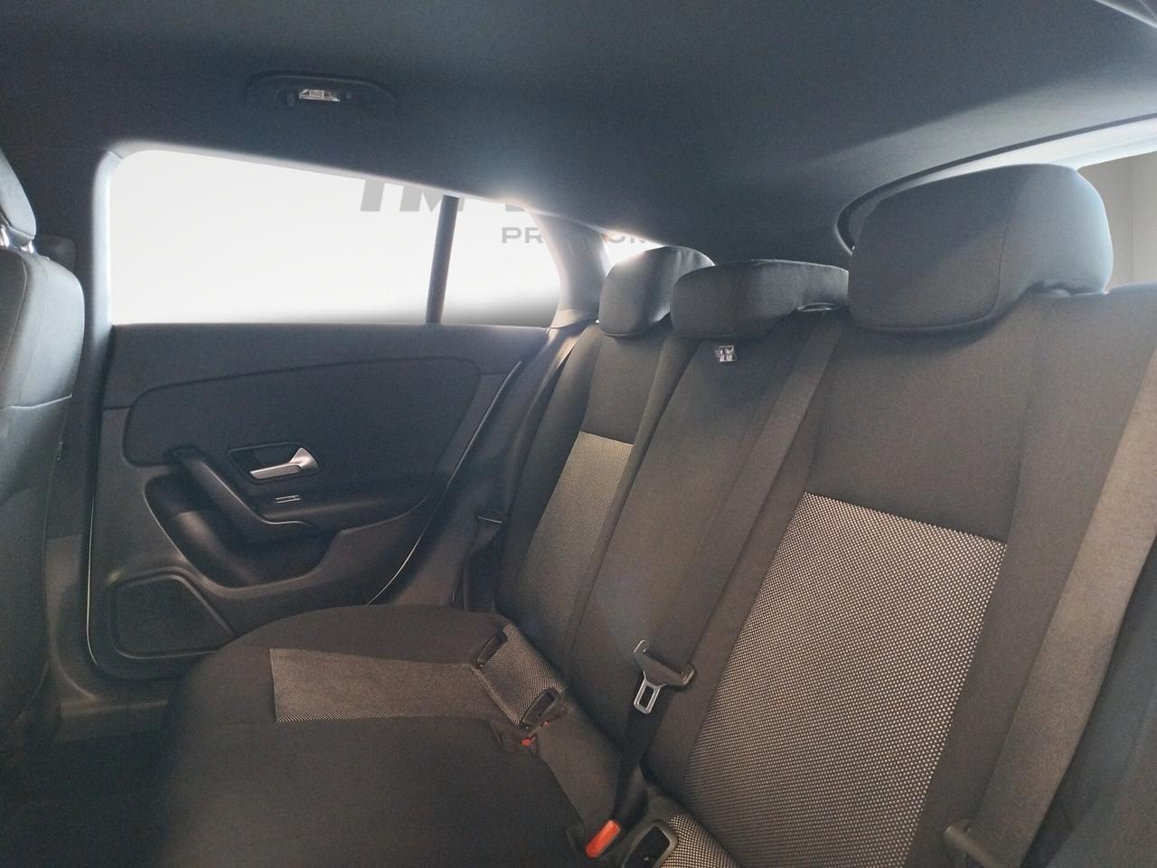 Mercedes-benz CLA 200d Automatic Shooting Brake Business
