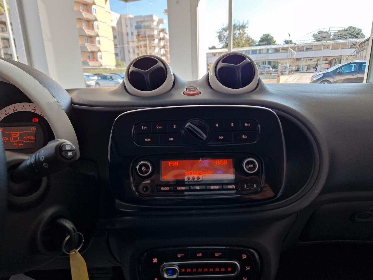 Smart ForTwo EQ Youngster