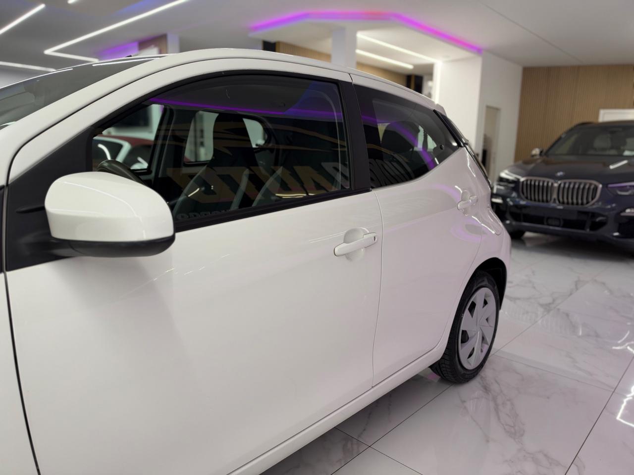 Toyota Aygo 1.0 69CV x-clusiv Full Opt Car-Play