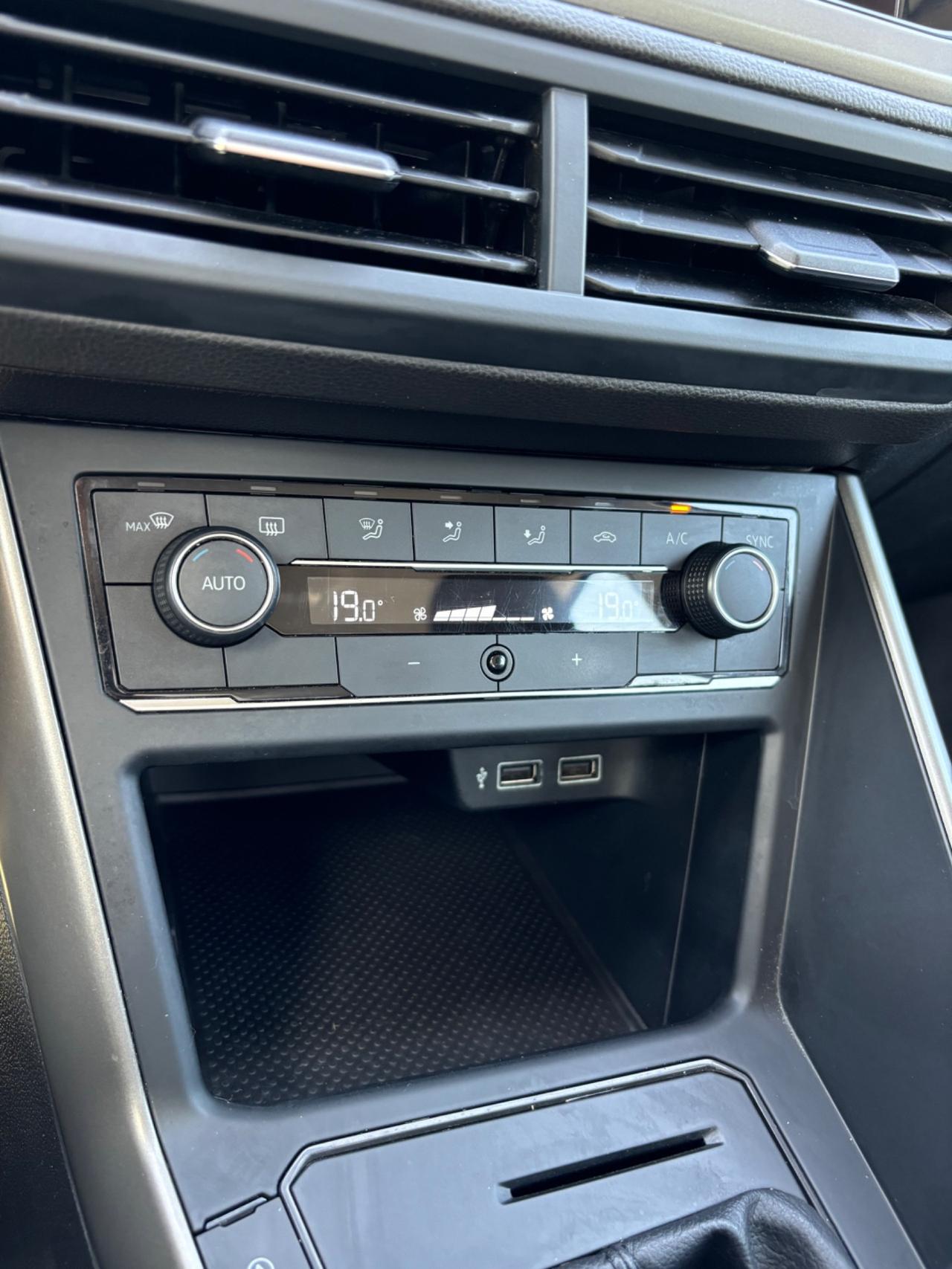 VOLKSWAGEN POLO 1.0 GPL 80CV FULL OPT