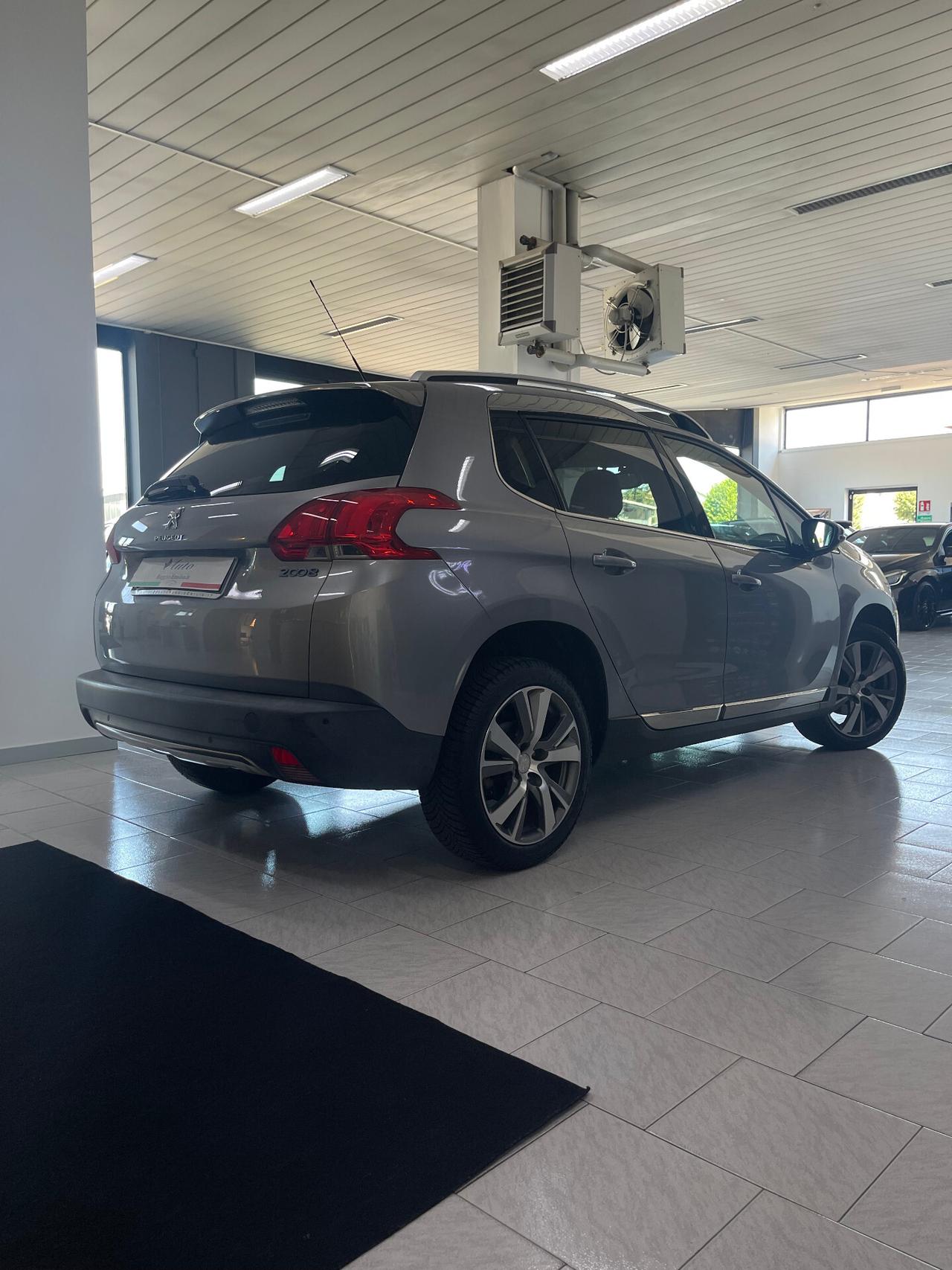 Peugeot 2008 1.6 VTi 120CV Allure
