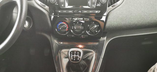 LANCIA Ypsilon 1.2 69 CV 5 porte GPL Ecochic Gold