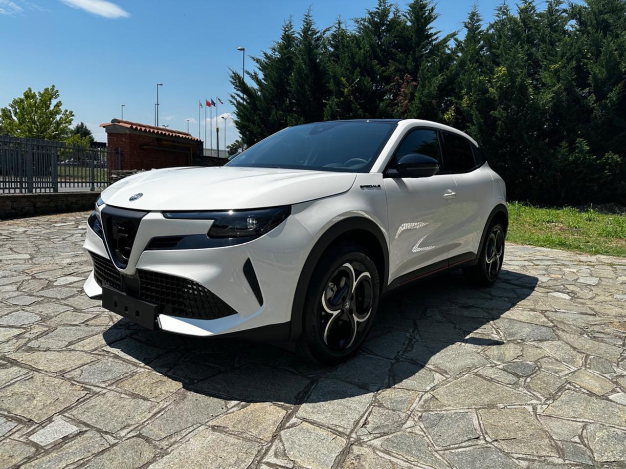 Alfa Romeo Junior 1.2 136 CV Hybrid eDCT6 SPECIALE
