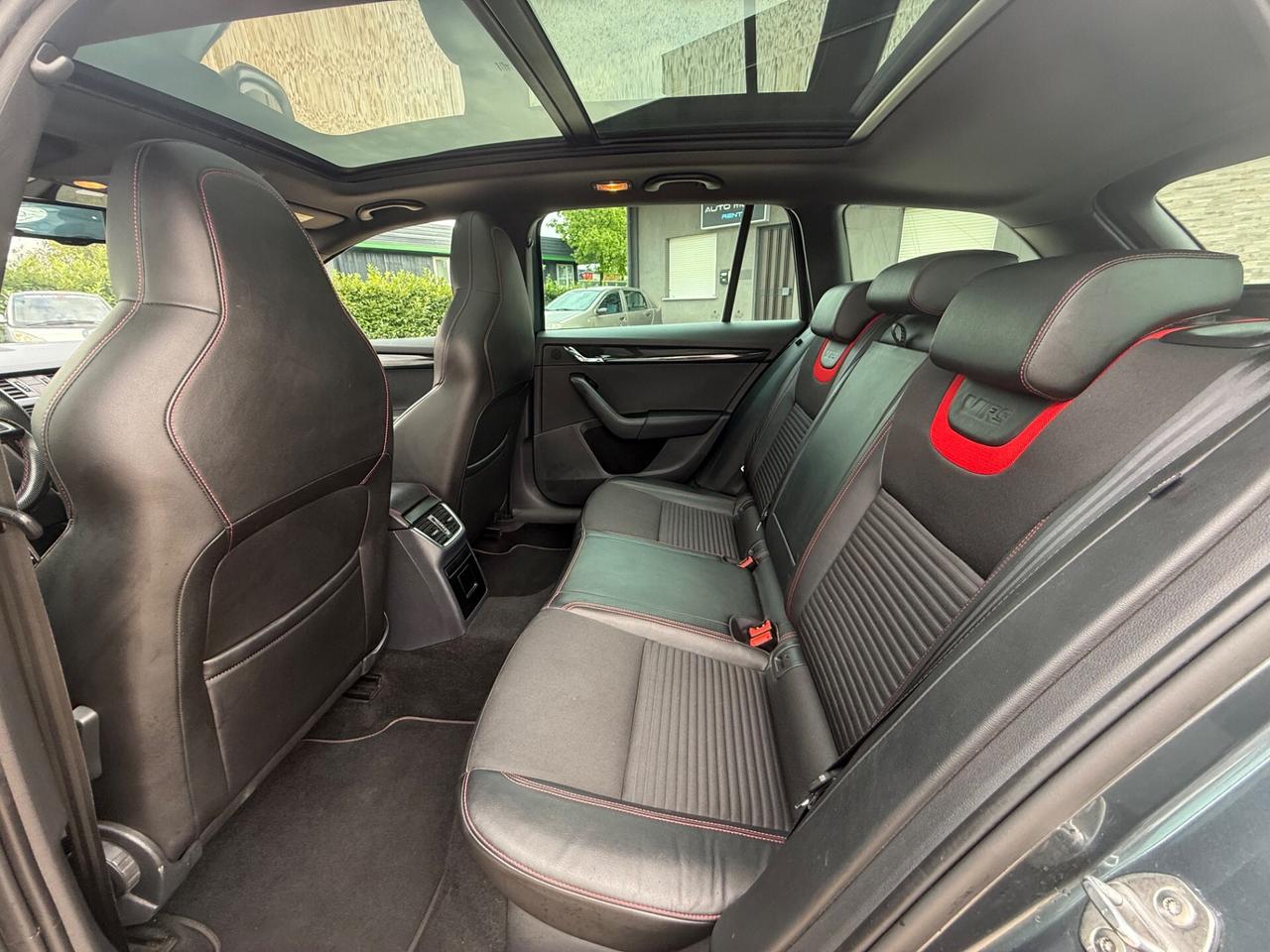 Skoda Octavia 2.0 TDI DSG Wagon VRS