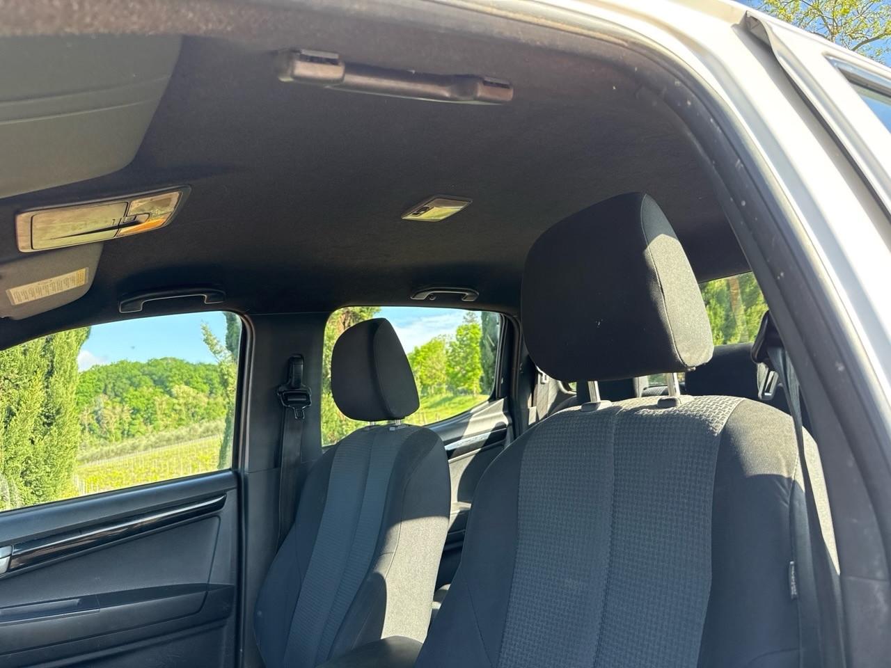 Isuzu D-Max 2.5 Crew Cab Quasar A/T 4WD