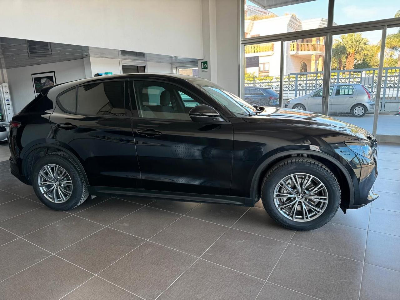 Alfa Romeo Stelvio 2.2 Turbodiesel 160 CV AT8 RWD Super