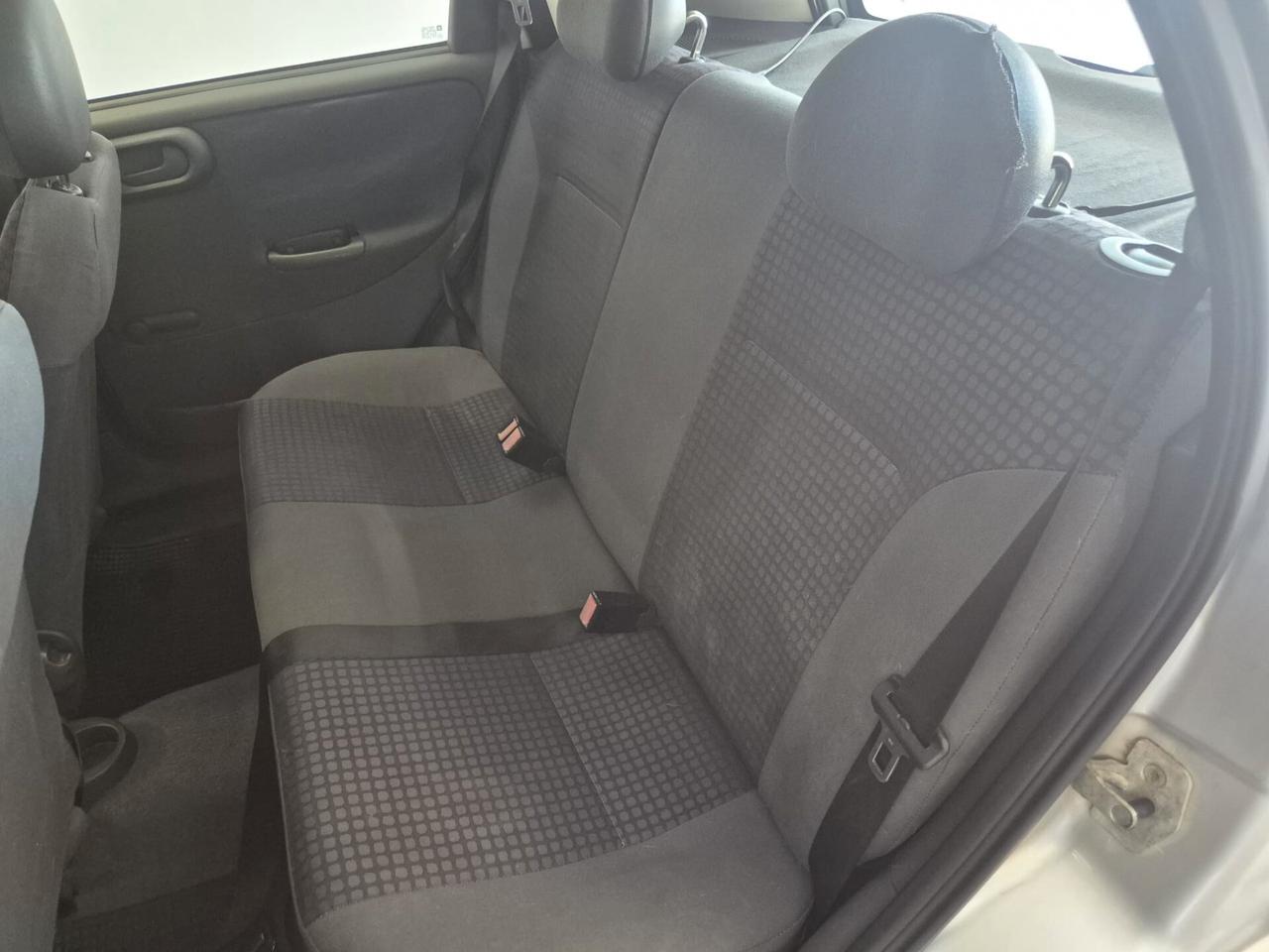 Opel Corsa 1.2 75 CV 5 PORTE DISTRIBUZIONE A CATENA BUONO STATO GENERALE MARCIANTE MOTORE OK ARIA CONDIZIONATA OK