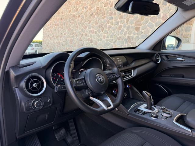 ALFA ROMEO Stelvio 160CV+RETROCAMERA+2PDC+PACK BLACK