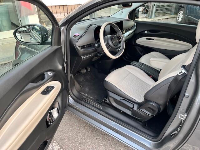 Fiat 500 500e Cabrio 42 kWh La Prima