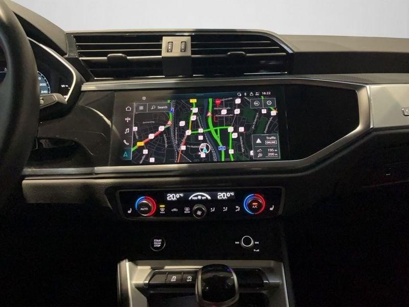 Audi Q3 35 TFSI S tronic S line Led Matrix Camera 18"