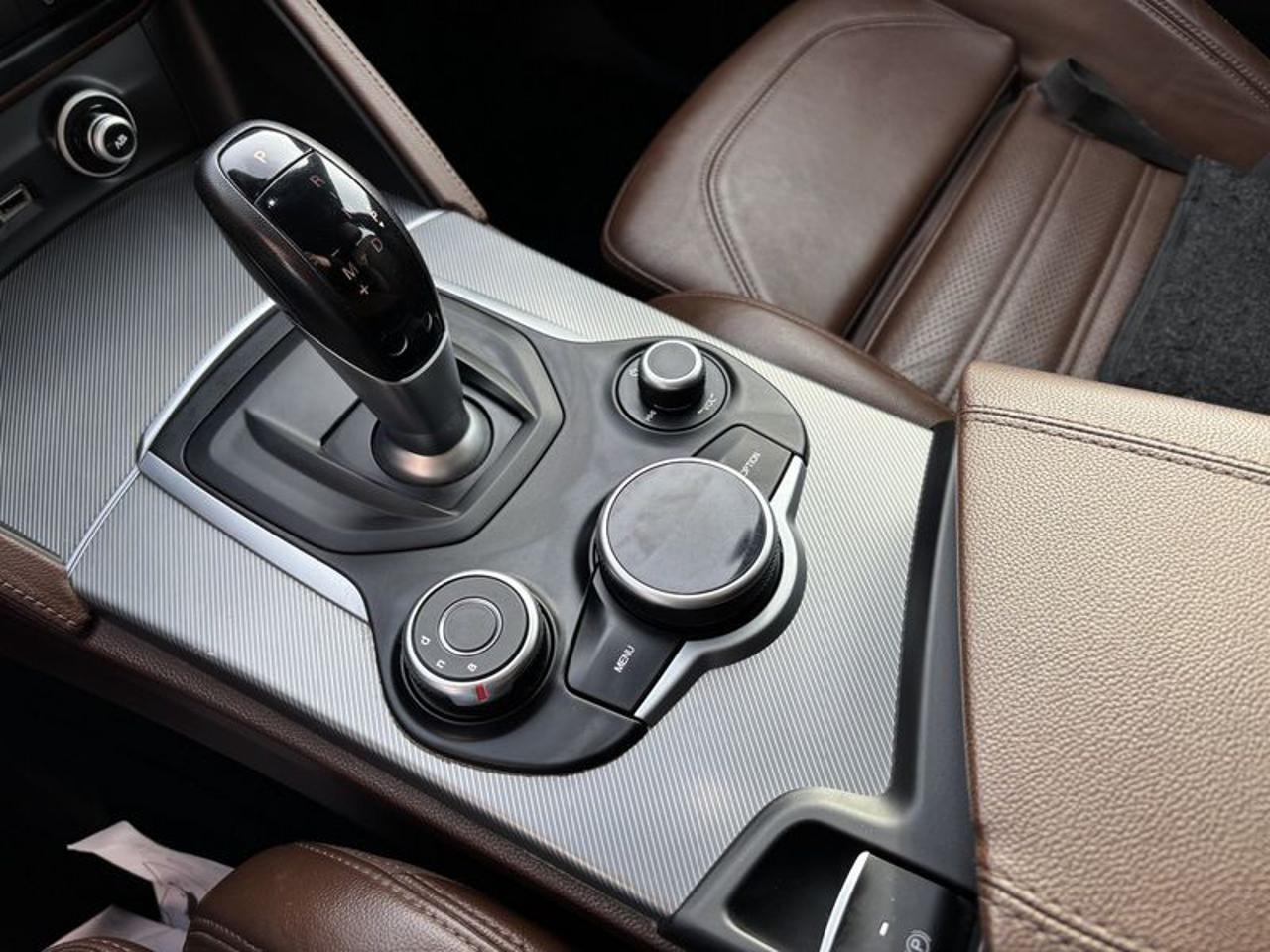 Alfa Romeo Stelvio 2.2 Turbodiesel 210 CV AT8 Q4 Executive