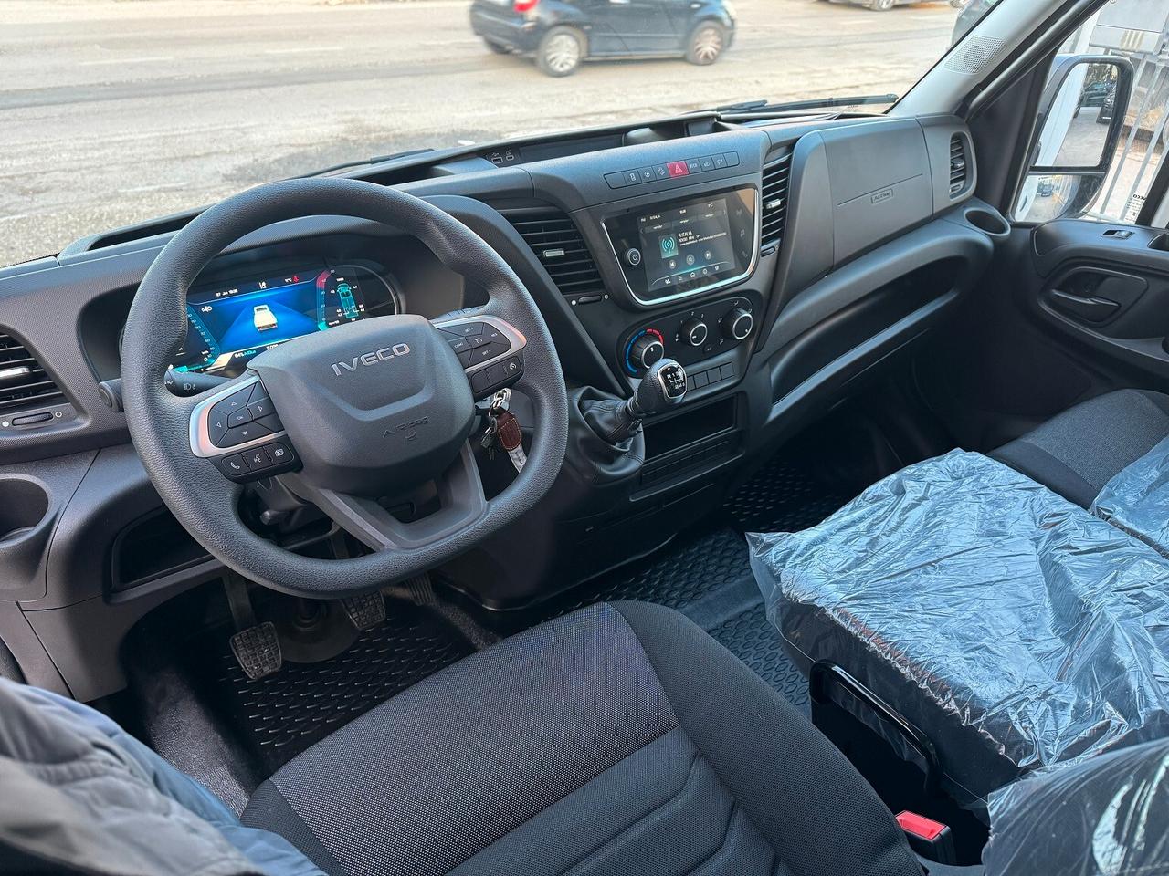 DAILY 35C16 MOTORE 3.0 PASSO 3750 CON CASSA KM 0!!!!!!!!!!!!