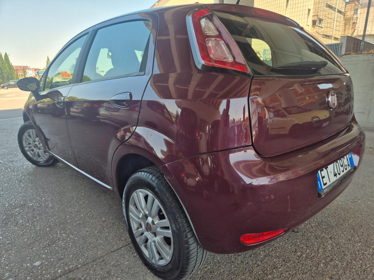 FIAT PUNTO STREET 1.4 GAS METANO NUOVISSIMA DEL 2014