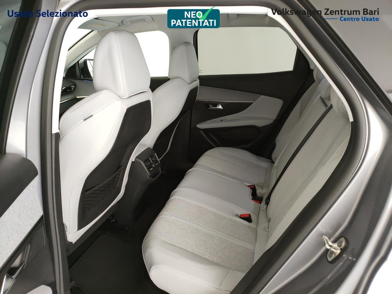Peugeot 3008 1.5 bluehdi allure s&s 130cv eat8