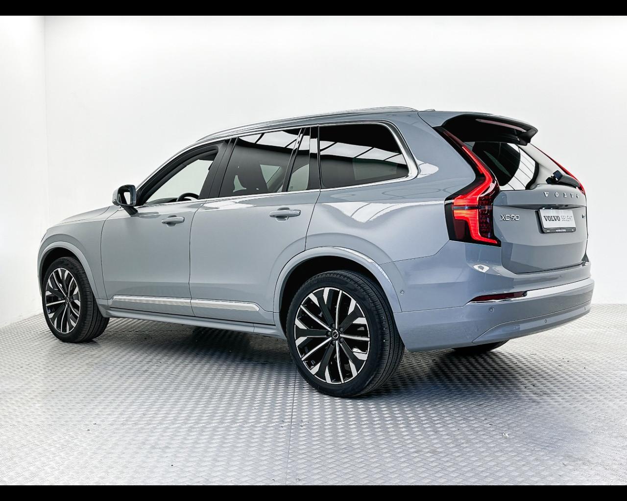 VOLVO XC90 B5 AWD automatico 7 posti Plus Bright