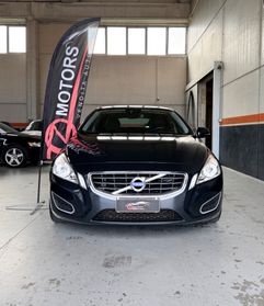 Volvo V60 D3 Geartronic Summum