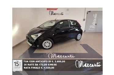 Toyota Aygo Connect 1.0 VVT-i 72 CV 5 porte x-play