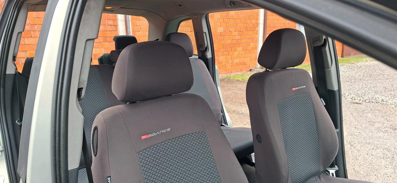 Opel Zafira 1.6 CON IMPIANTO A METANO 7 POSTI