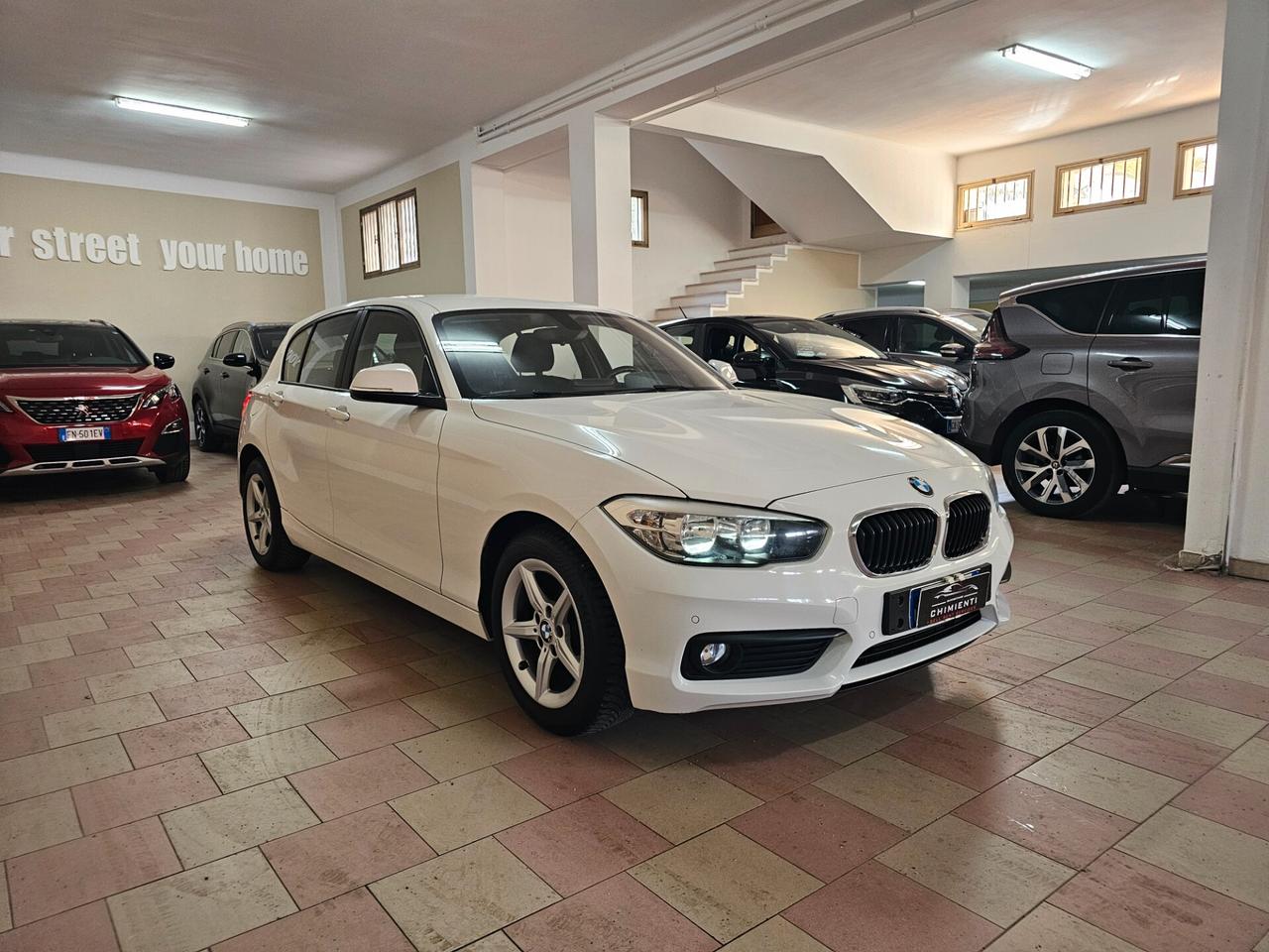 Bmw 116 116d 5p. Urban