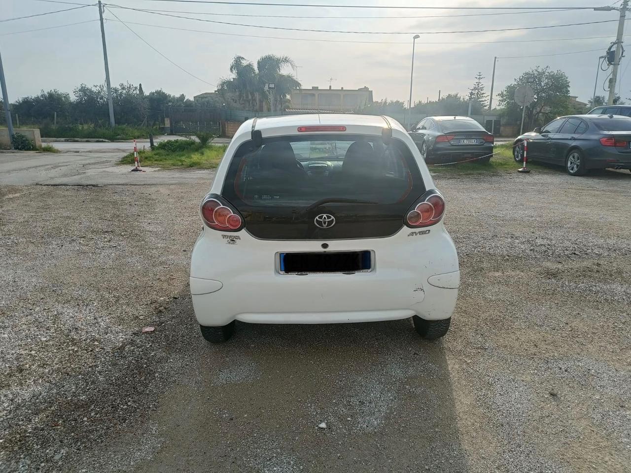 Toyota Aygo 1.0 12V VVT-i 5 porte Active Connect