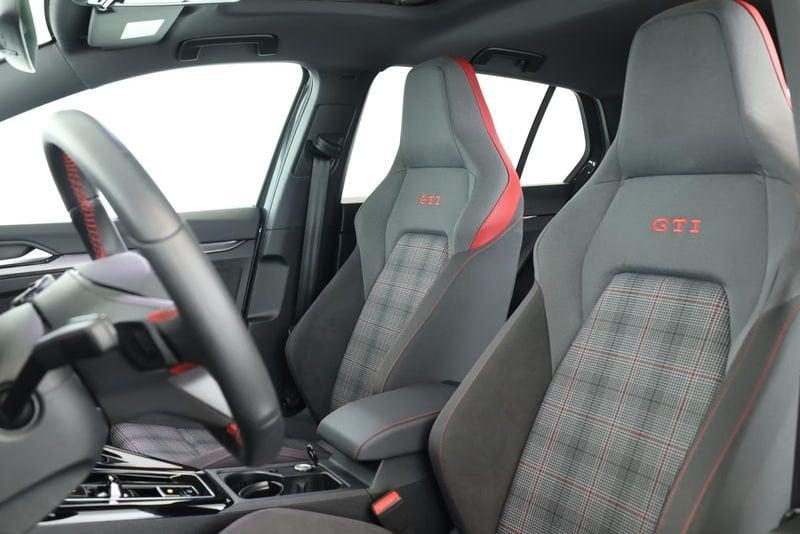 Volkswagen Golf Golf 2.0 TSI GTI DSG TETTO BLACK STYLE HEAD-UP CAMERA LED 19"