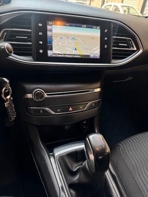 Peugeot 308 1.6 HDi Diesel 100CV - Berlina 2016