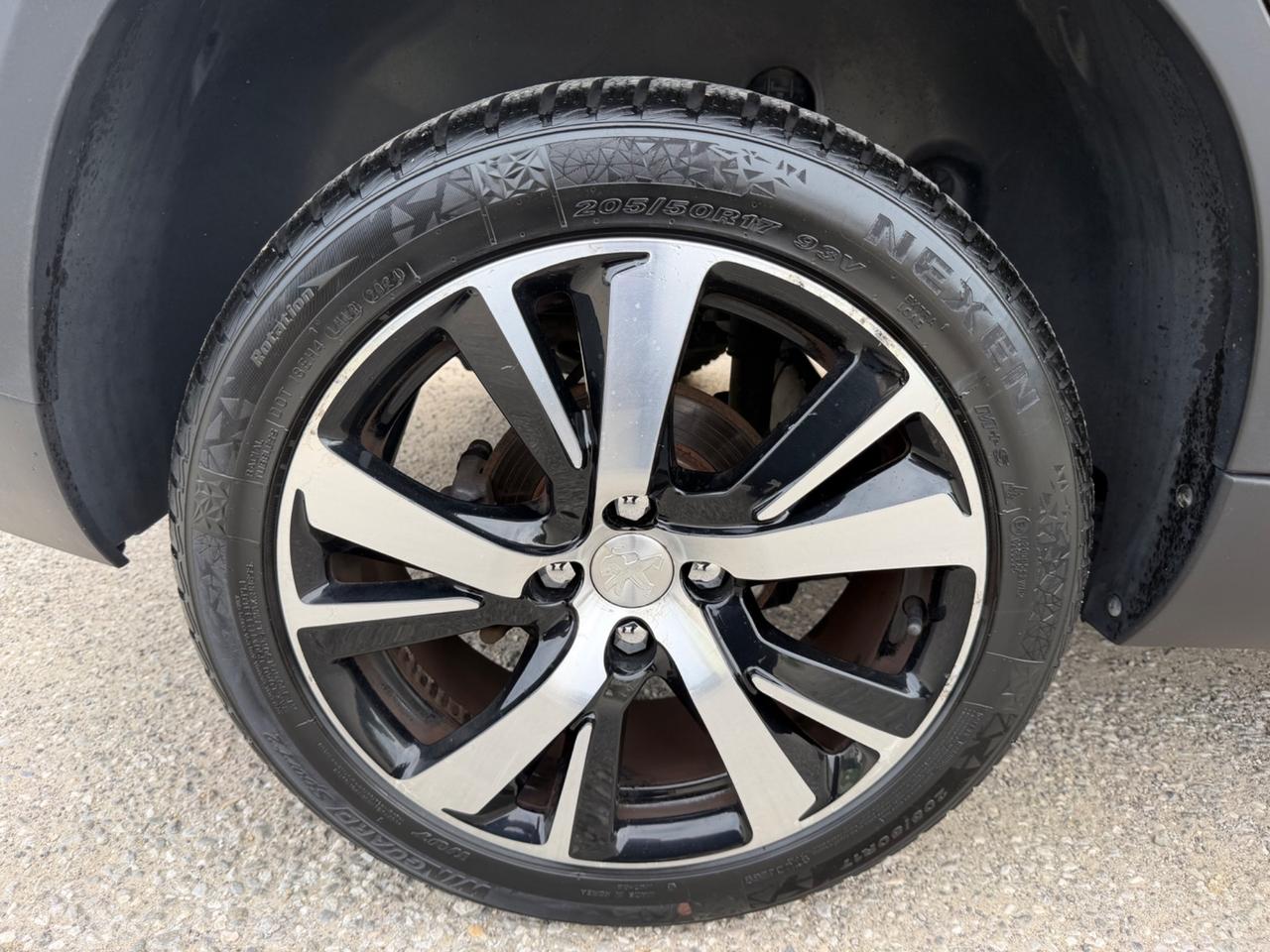 Peugeot 2008 1.6HDI Allure PREZZO 8200€