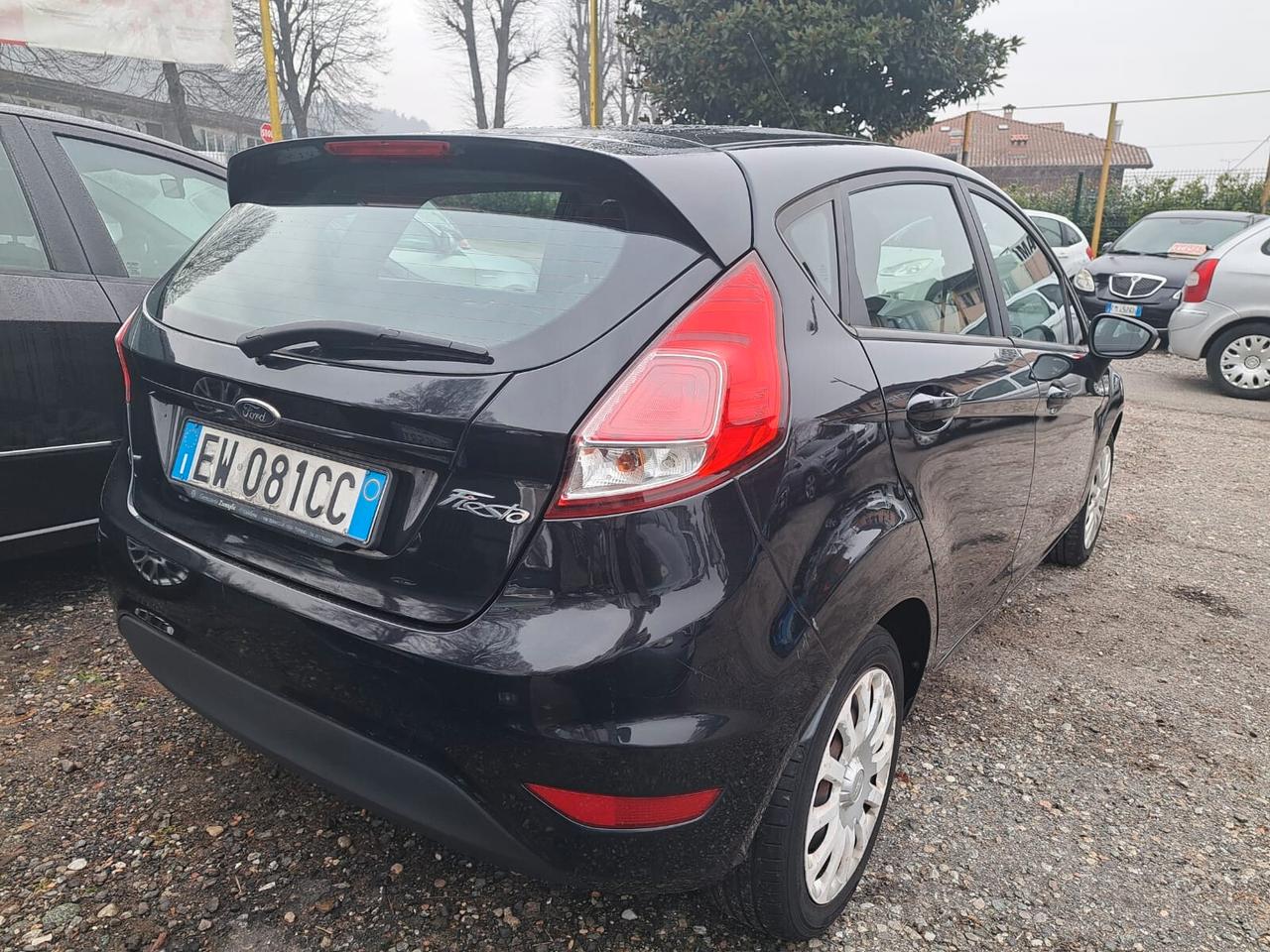 Ford Fiesta 1.5 TDCi 75CV 5 porte Titanium-neopatentati