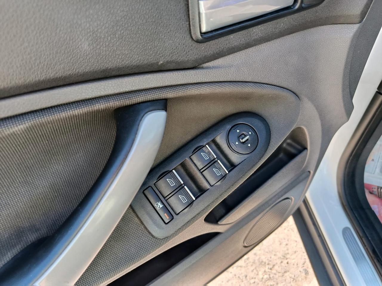 Ford Kuga 2.0 TDCi 140 CV 2WD Titanium DPF