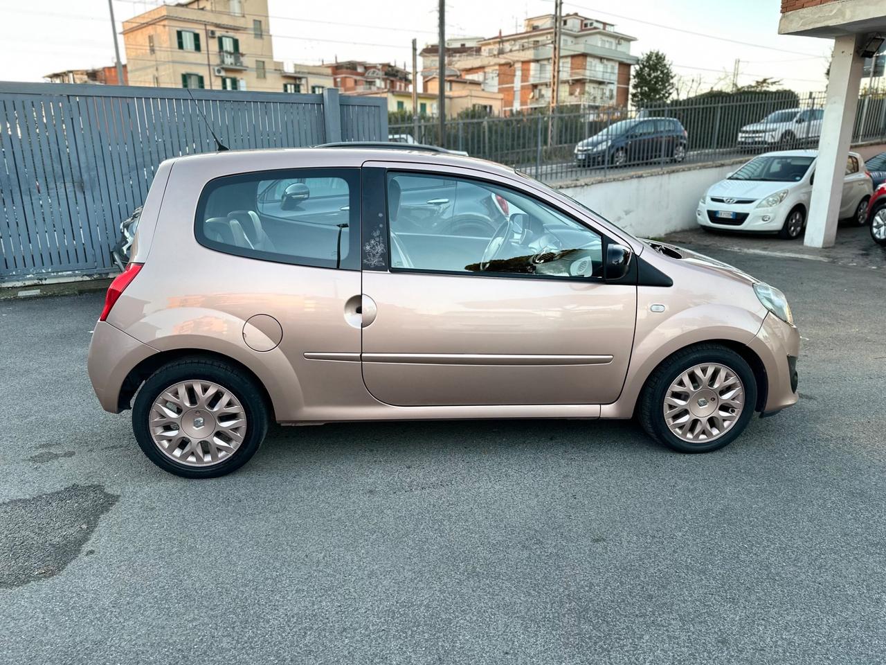 Renault Twingo 1.2 16V LEV Miss Sixty