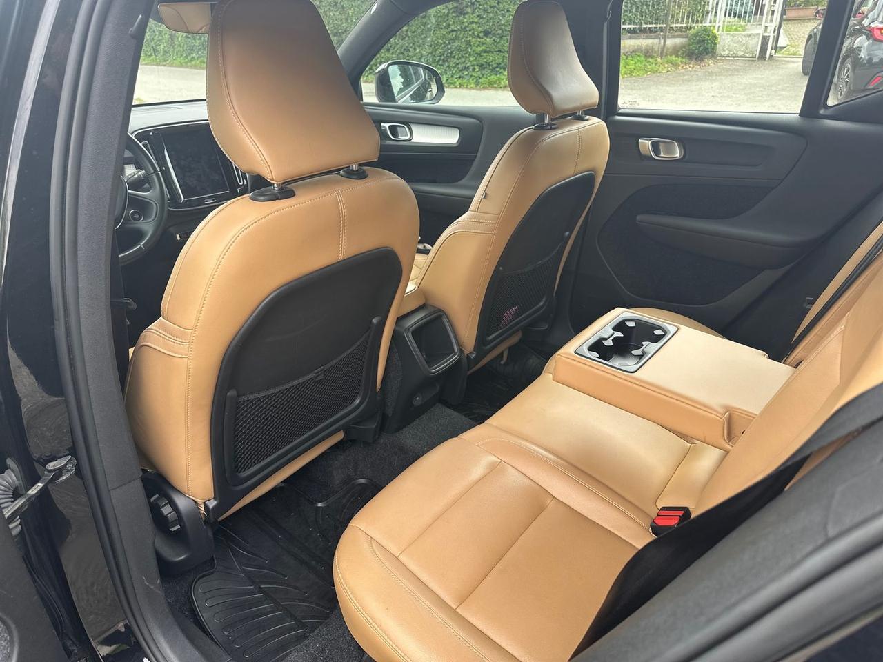 Volvo XC40 Momentum D3