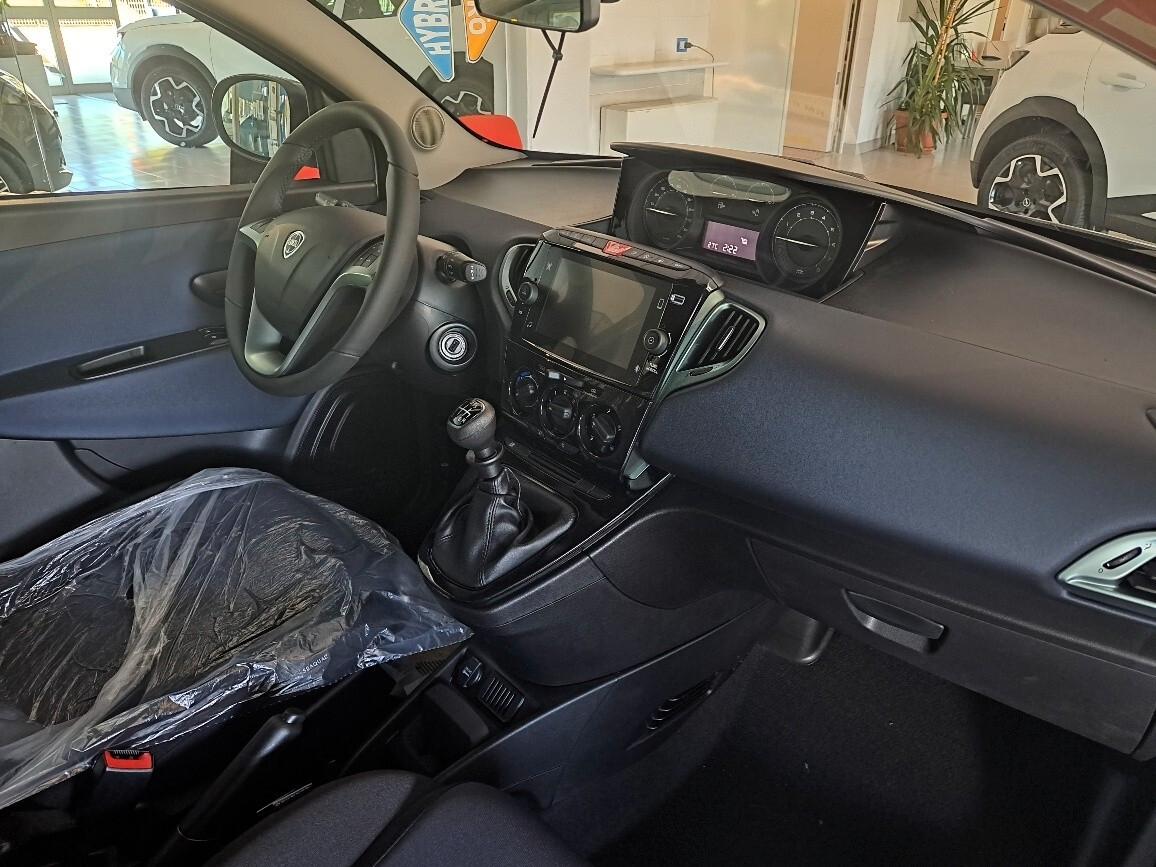 Lancia Ypsilon PLATINO