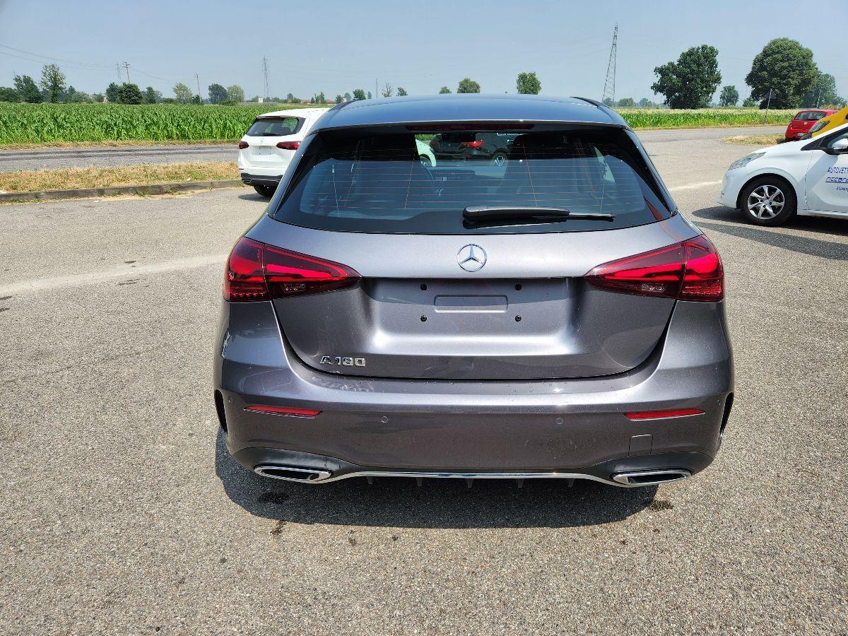MERCEDES Classe A 180 Automatic Premium AMG MILD HYBRID