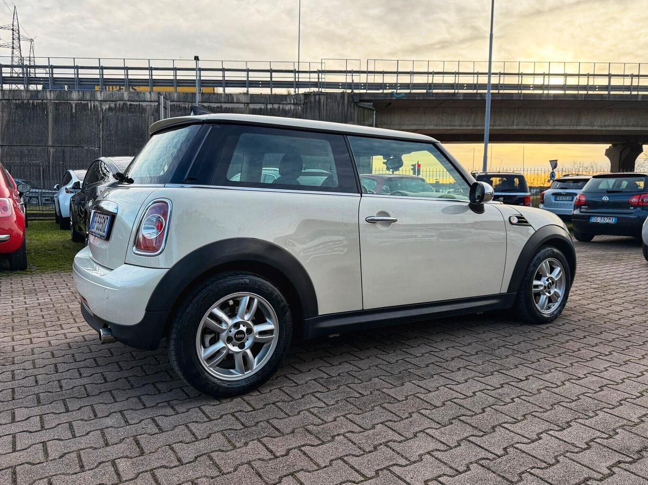 Mini 1.6 16V One OK NEOPATENTATI