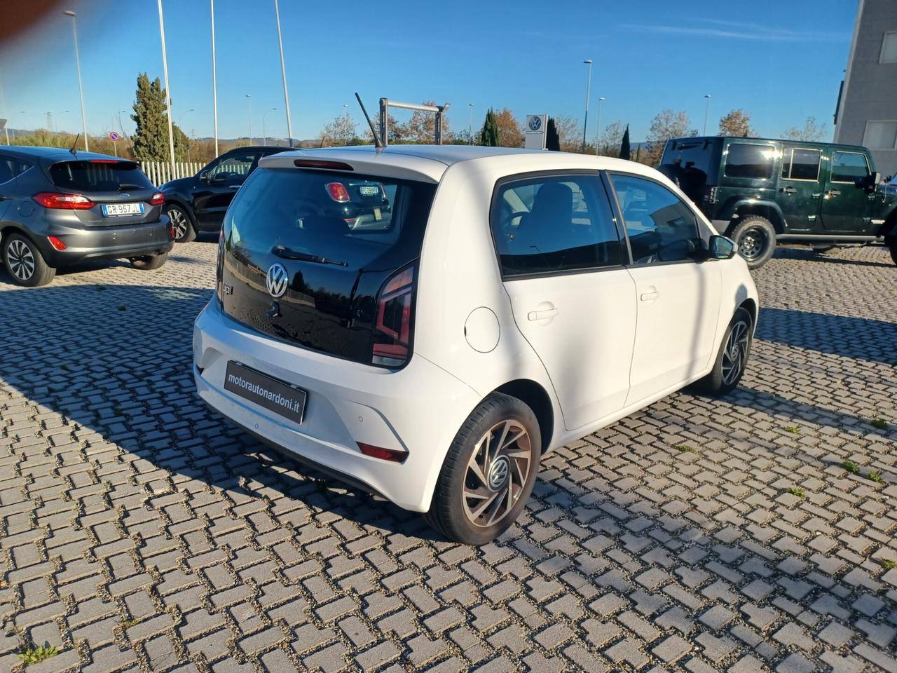 Volkswagen up! 1.0 5p. move