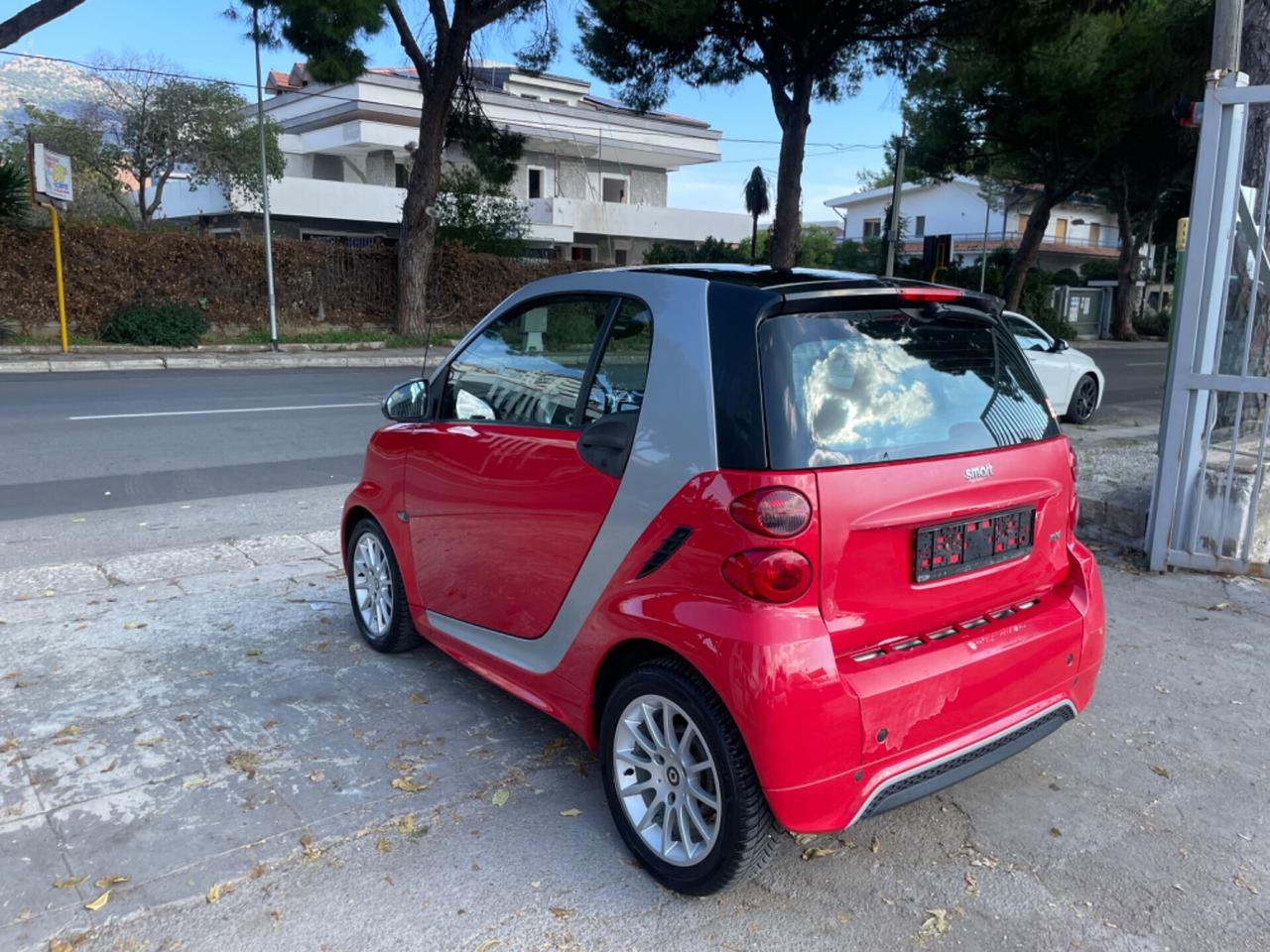 Smart ForTwo 1000 62 kW coupé passion