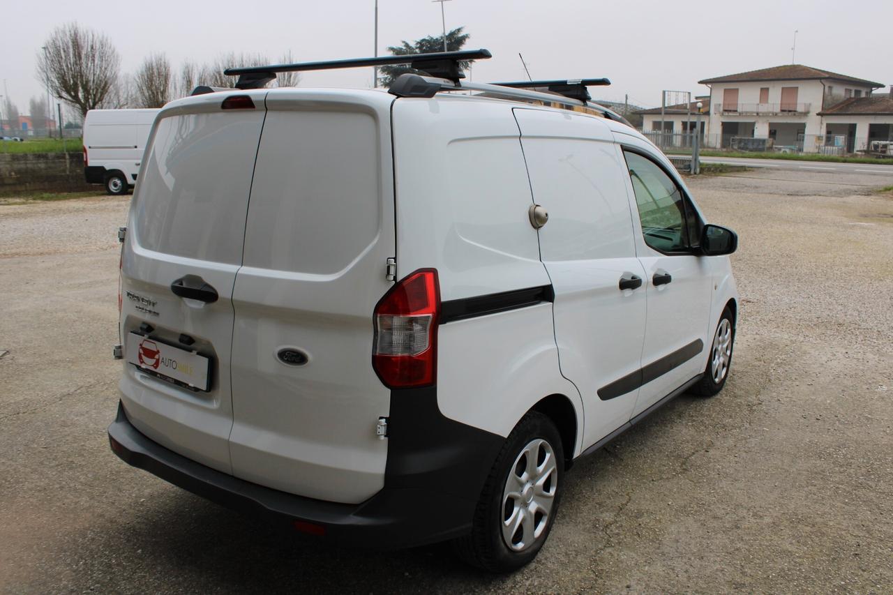 Ford TRANSIT COURIER