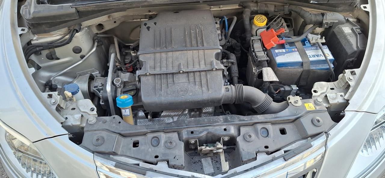 Lancia Ypsilon 1.2 69 CV 5 porte Gold