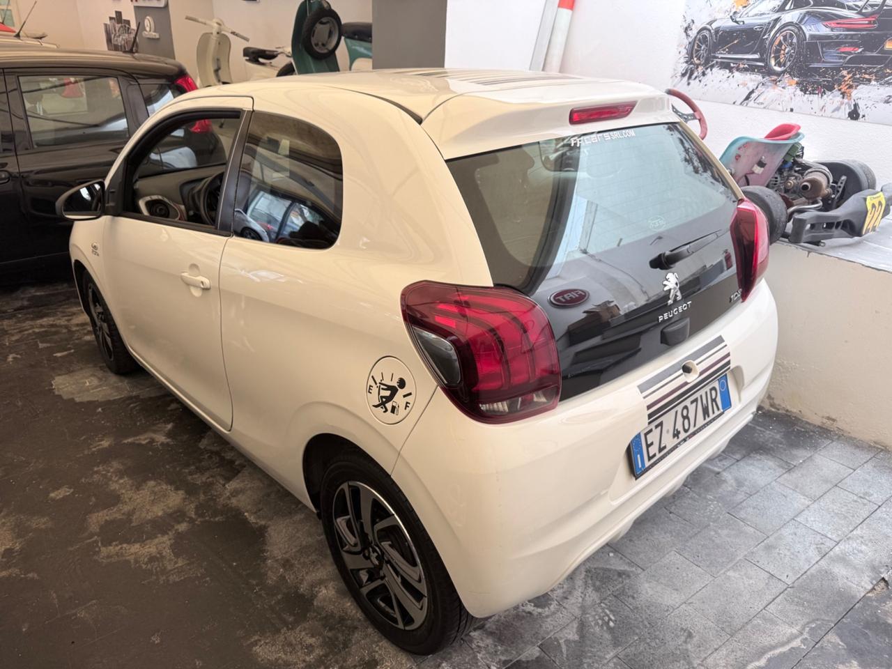 Peugeot 108 VTi 68 3 porte Allure