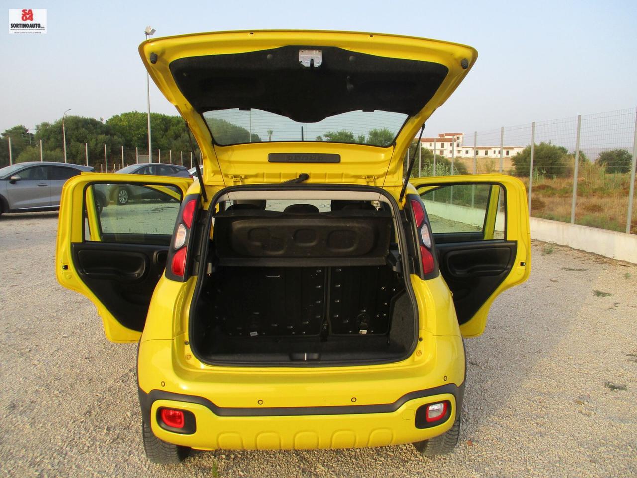 Fiat Panda 1.0 FireFly S&S Hybrid City Cross 70cv 10/2020 KM84000