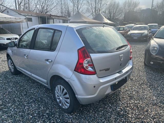 Dacia Sandero 1.4 8V GPL BOMBOLE VALIDE FINO AL 2029