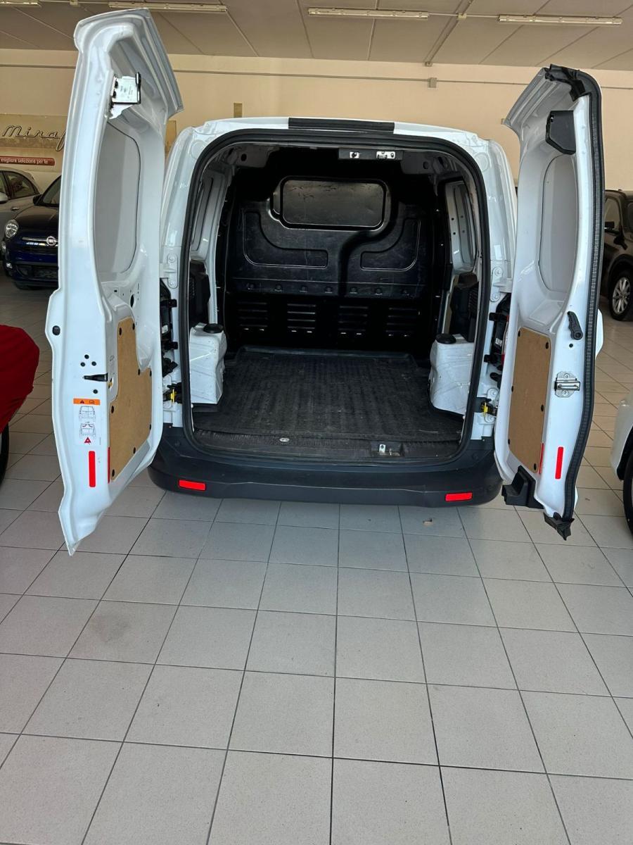 FORD - Transit COURIER 1.5 DIESEL